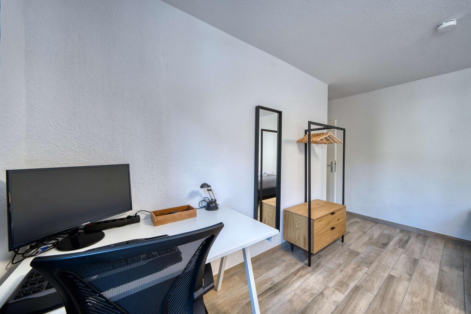 Dnd Stadtoase I Park I Workstation I Netflix I Parken I Kaffee I Waschmaschine I Trockner I Xbox Wurzburg Luaran gambar